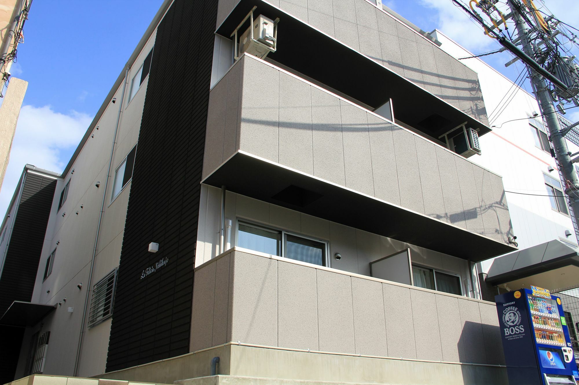 Universal Hotel Nishikujo Osaka Esterno foto